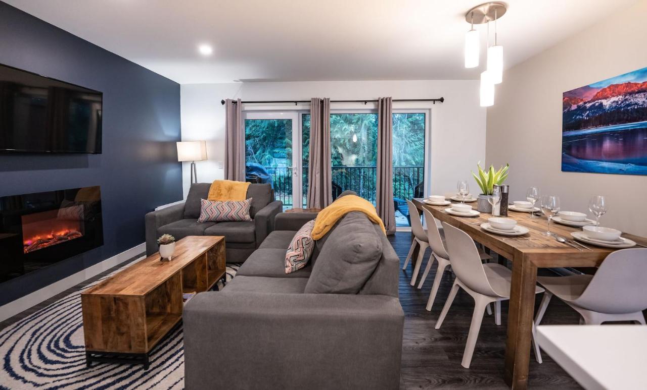 Alpine Escape By Revelstoke Vacations Apartment Exterior photo
