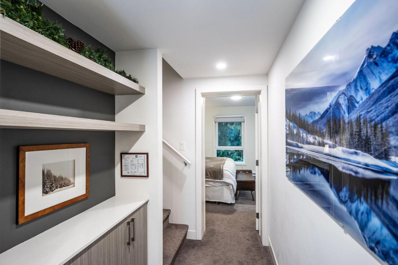 Alpine Escape By Revelstoke Vacations Apartment Exterior photo